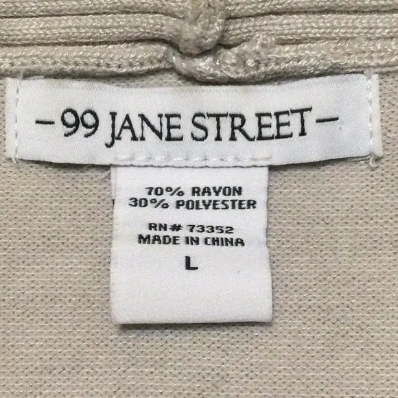 Sweater Layering Vest - Picture 4 of 4